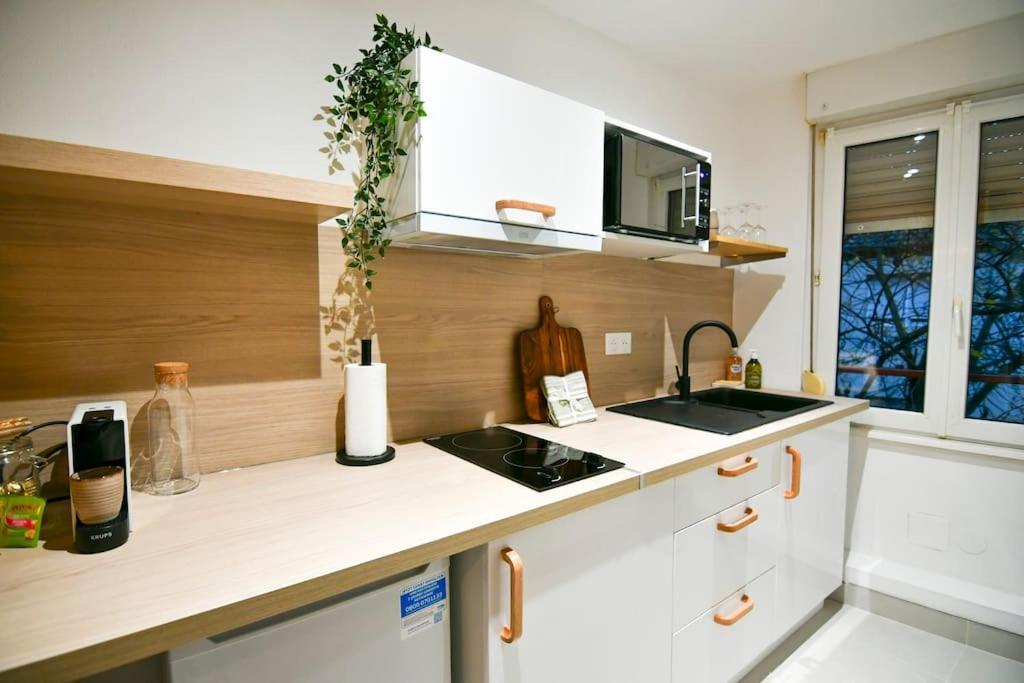 Le Petit Bali Apartment Selestat Bagian luar foto