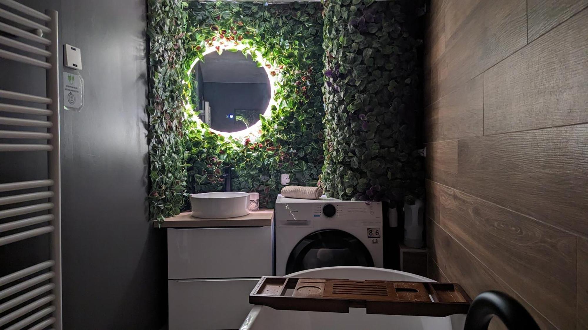 Le Petit Bali Apartment Selestat Bagian luar foto