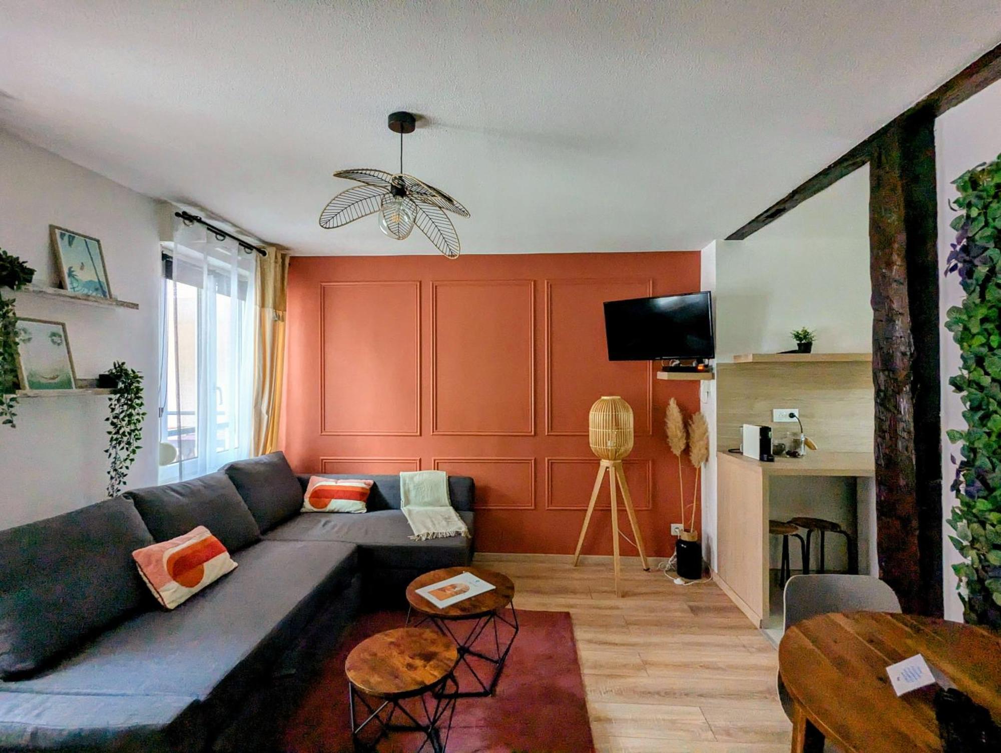 Le Petit Bali Apartment Selestat Bagian luar foto
